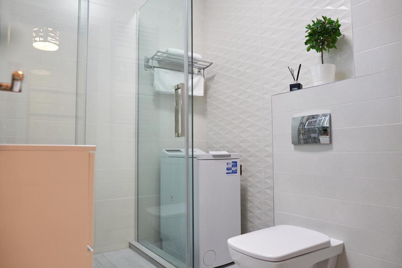 Ambient Holiday Apartment Beach Resort นาโวดาริ ภายนอก รูปภาพ