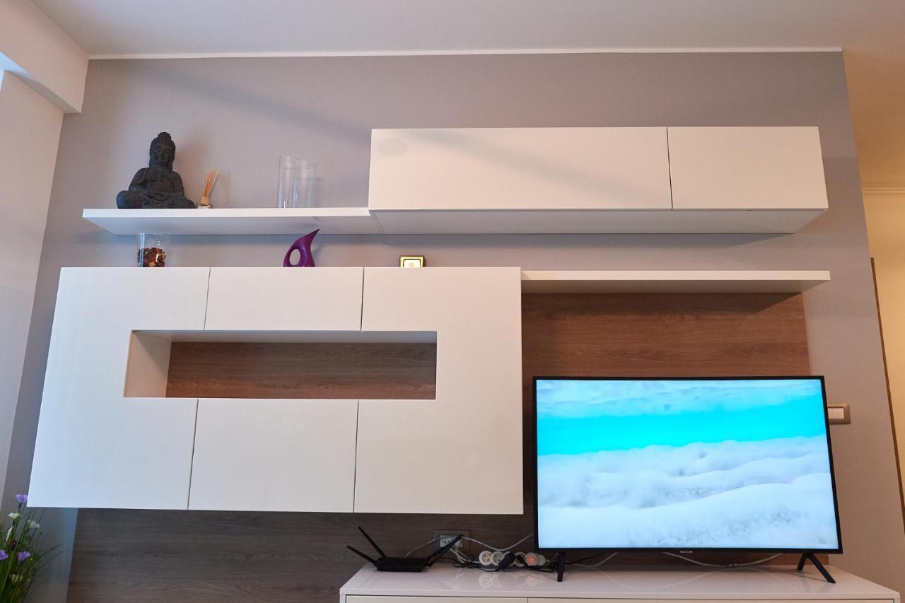 Ambient Holiday Apartment Beach Resort นาโวดาริ ภายนอก รูปภาพ